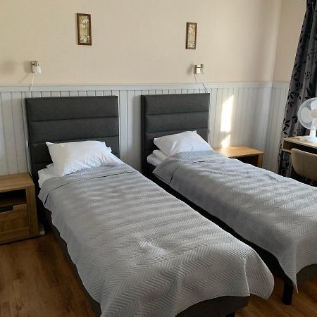 Keldrimaee Kuelalistemaja Bed & Breakfast Hiiumaa Bagian luar foto