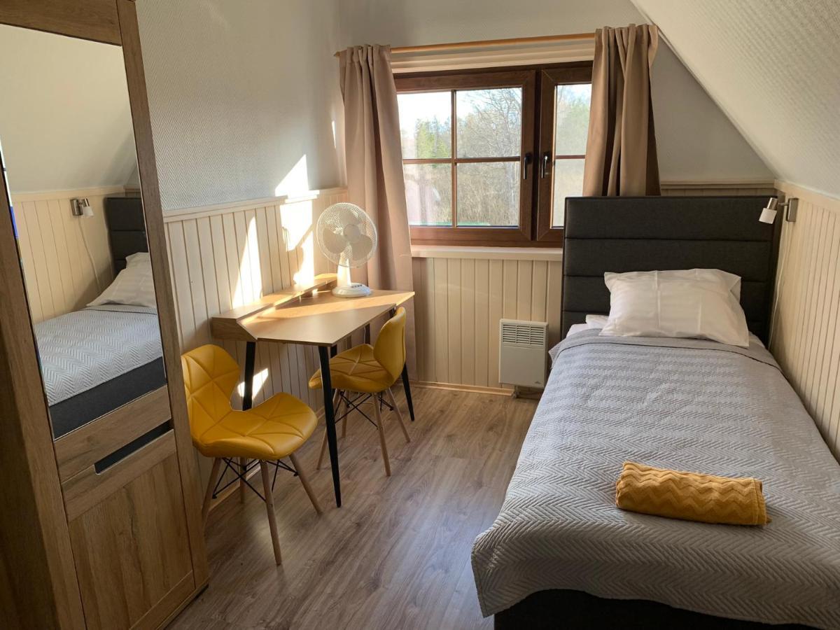 Keldrimaee Kuelalistemaja Bed & Breakfast Hiiumaa Bagian luar foto