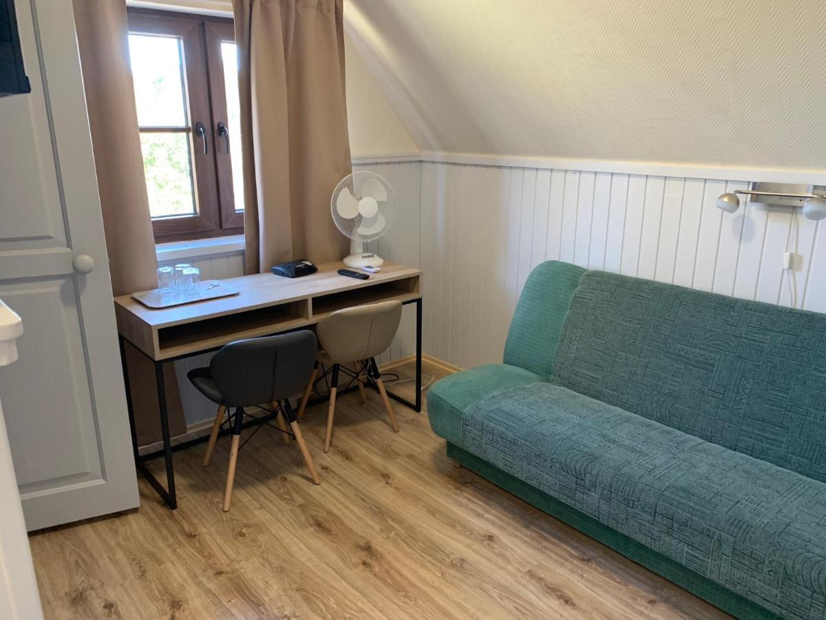 Keldrimaee Kuelalistemaja Bed & Breakfast Hiiumaa Bagian luar foto