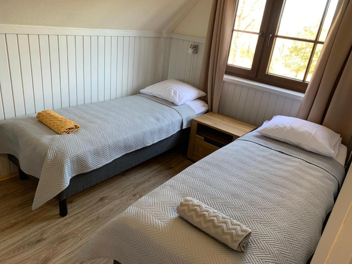 Keldrimaee Kuelalistemaja Bed & Breakfast Hiiumaa Bagian luar foto
